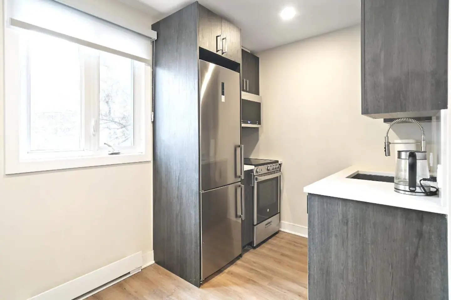 아파트 Duplex 6 Bedrooms In Heart Of Plateau Mont-Royal 몬트리올